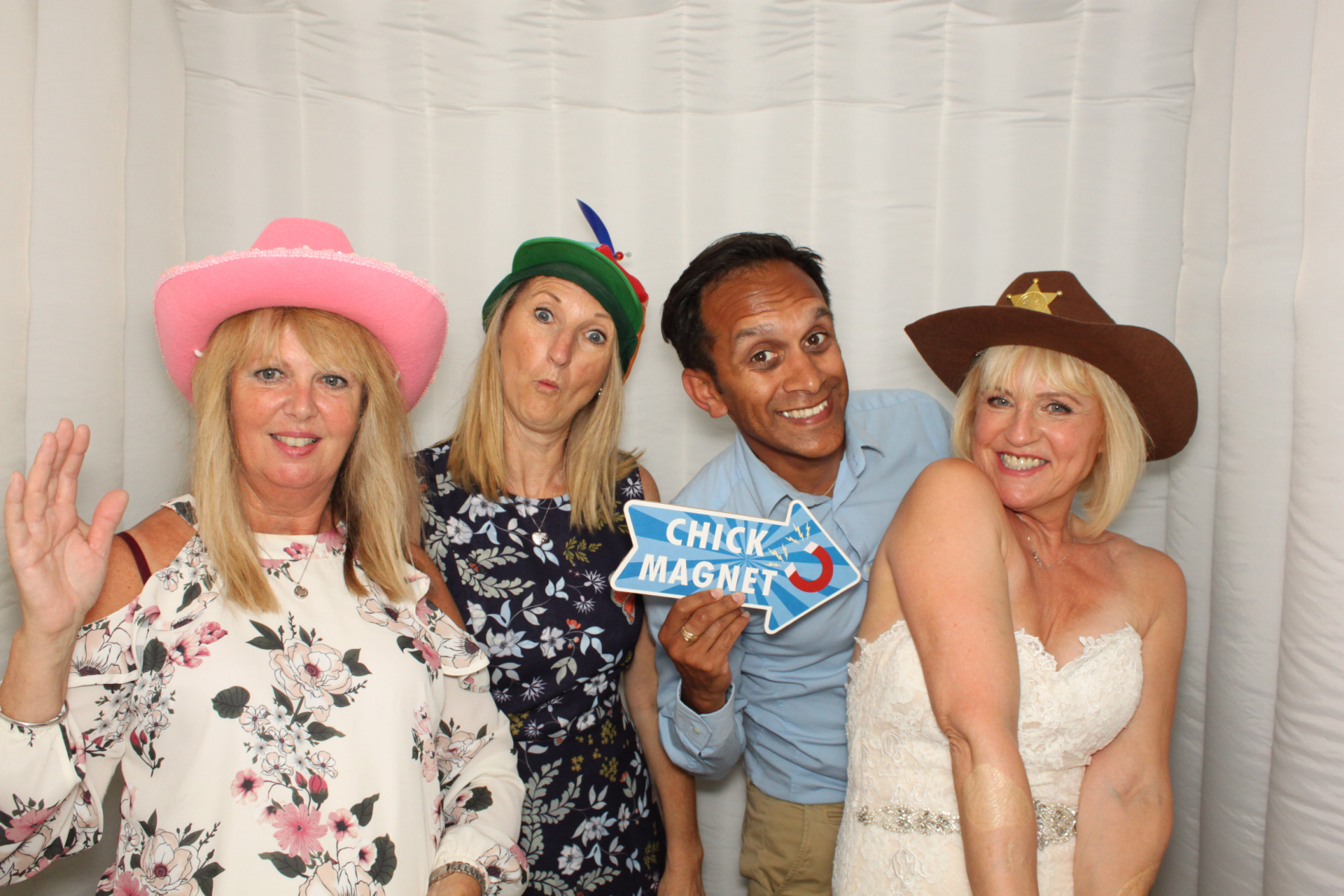 Melhoney & John Wedding 12 August 2018 | View more photos from the event at gallery.yourboothskent.co.uk/u/Your-Booths-Kent/Melhoney-John-Wedding-12-August-2018